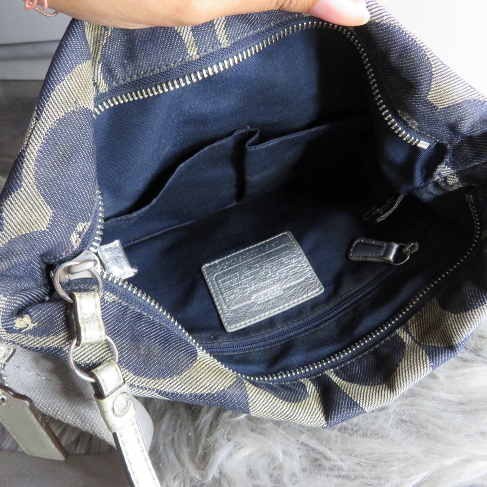 COACH CROSSBODY BAG - Picture 6 of 6